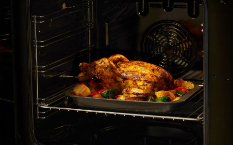 13 Setting multifunction main oven with rapid pre-heat & AirFry